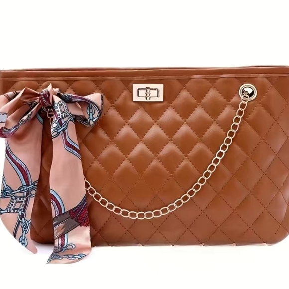 Beige‎ color purse - Picture 3 of 6